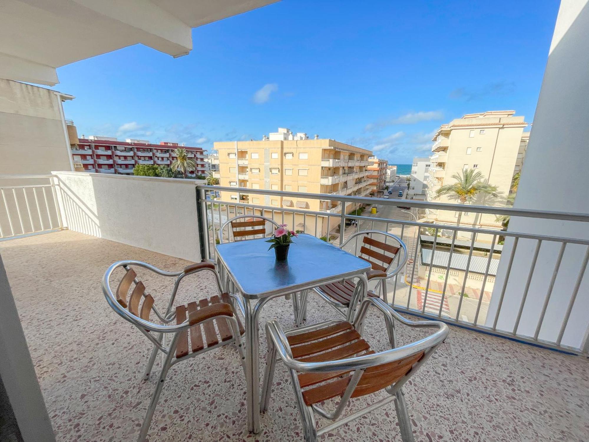 Apartamentos Gandia Daimuz Familiar 3000 دياموز المظهر الخارجي الصورة